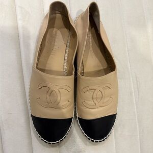 🛑🚫SOLD🚫🛑 CHANEL Tan and Black Espadrilles